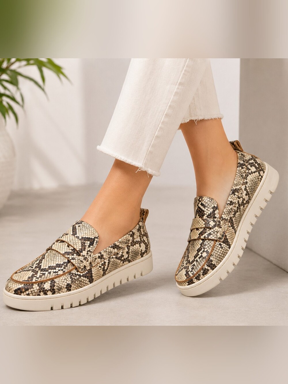 Vionic Uptown Snake Print Loafers Platform Comfort Slip On 10.5
